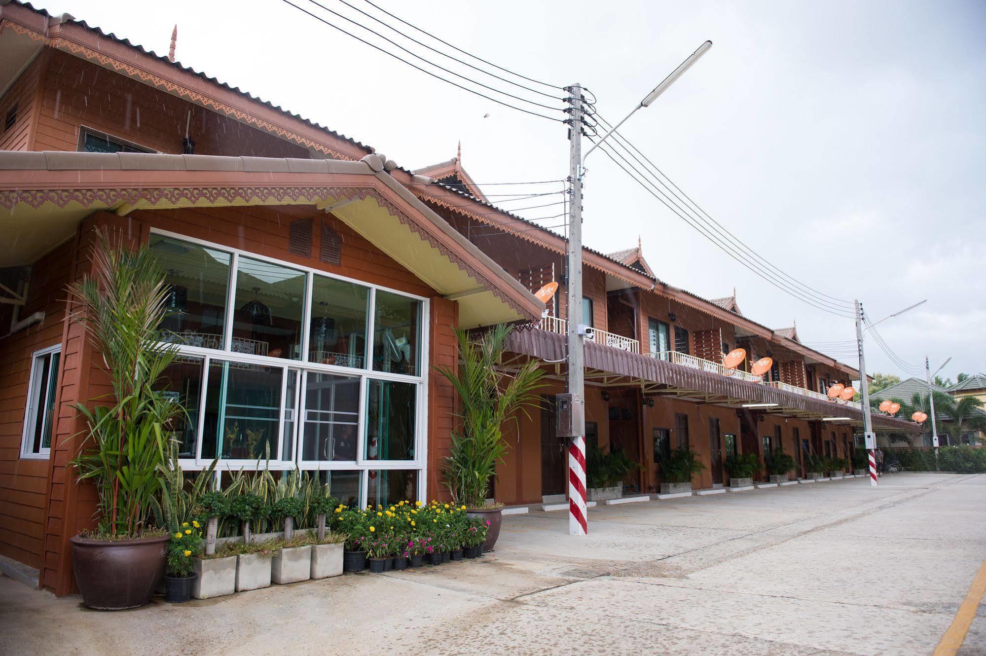 Sri Siam Resort Kanchanaburi by Eksteriør bilde